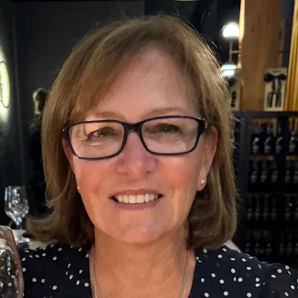 Dawn Egan, Front Desk at Okanagan Chiropractic Center
